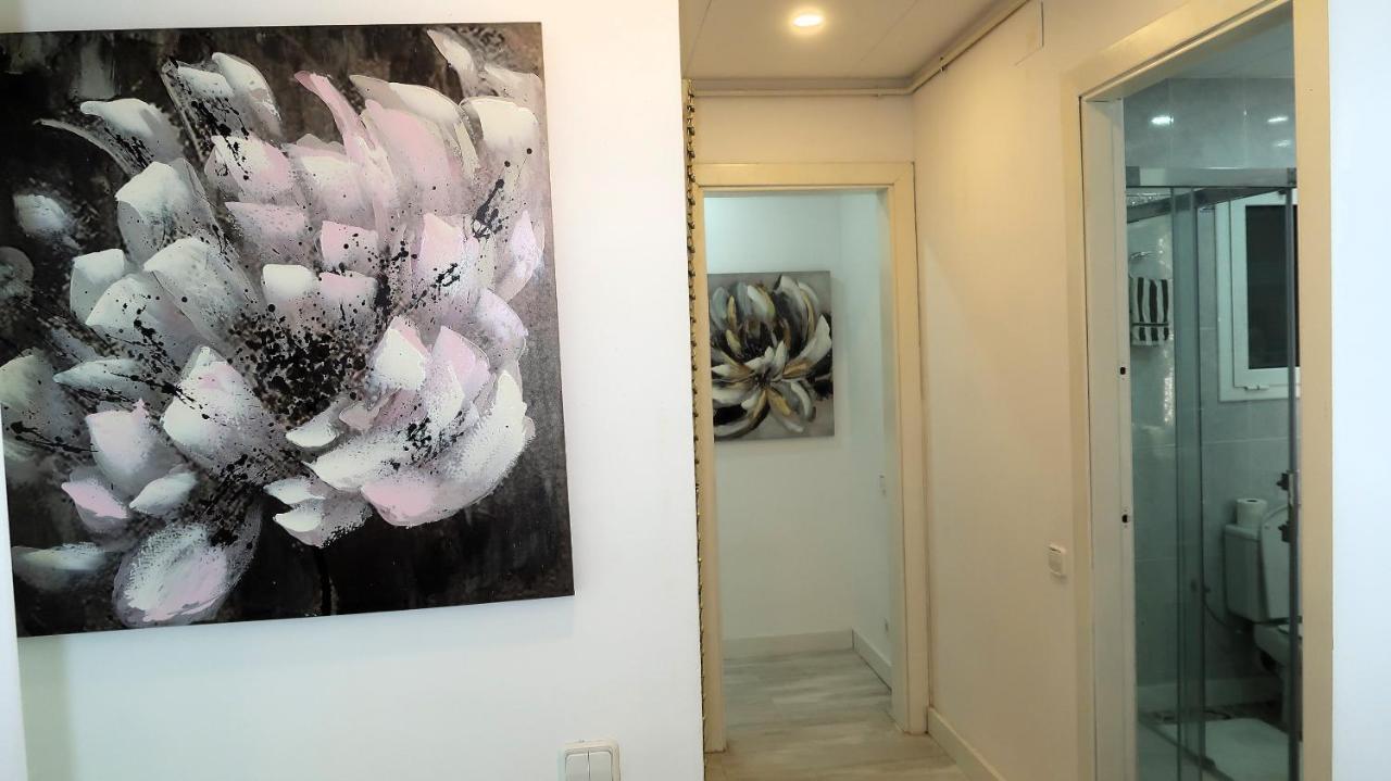 Entire Apartment , 2 Bedrooms Newly Remodeled Center Sitges Barcelona Ngoại thất bức ảnh